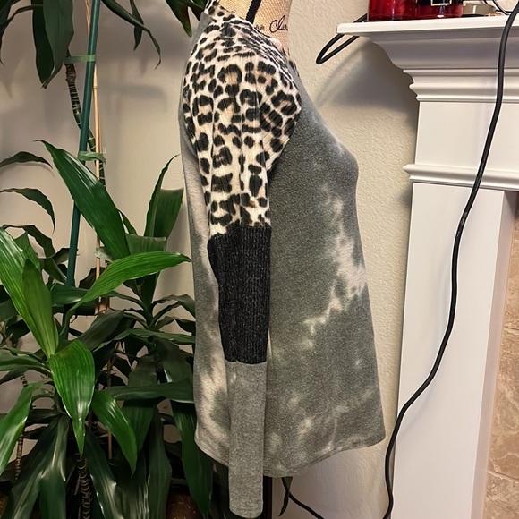 NWOT Vanilla Bay - Picture 3 of 6